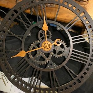 Hanging clock